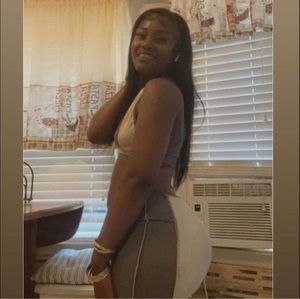 Meet your Posher, Sade